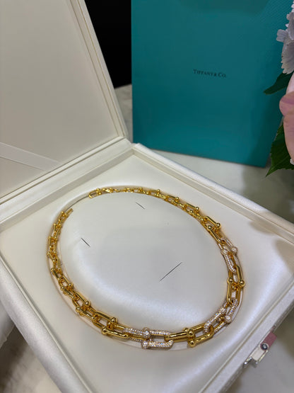 TIFF NECKLACE