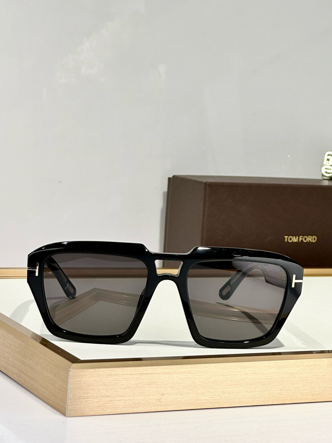 TOM F SUNGLASSES