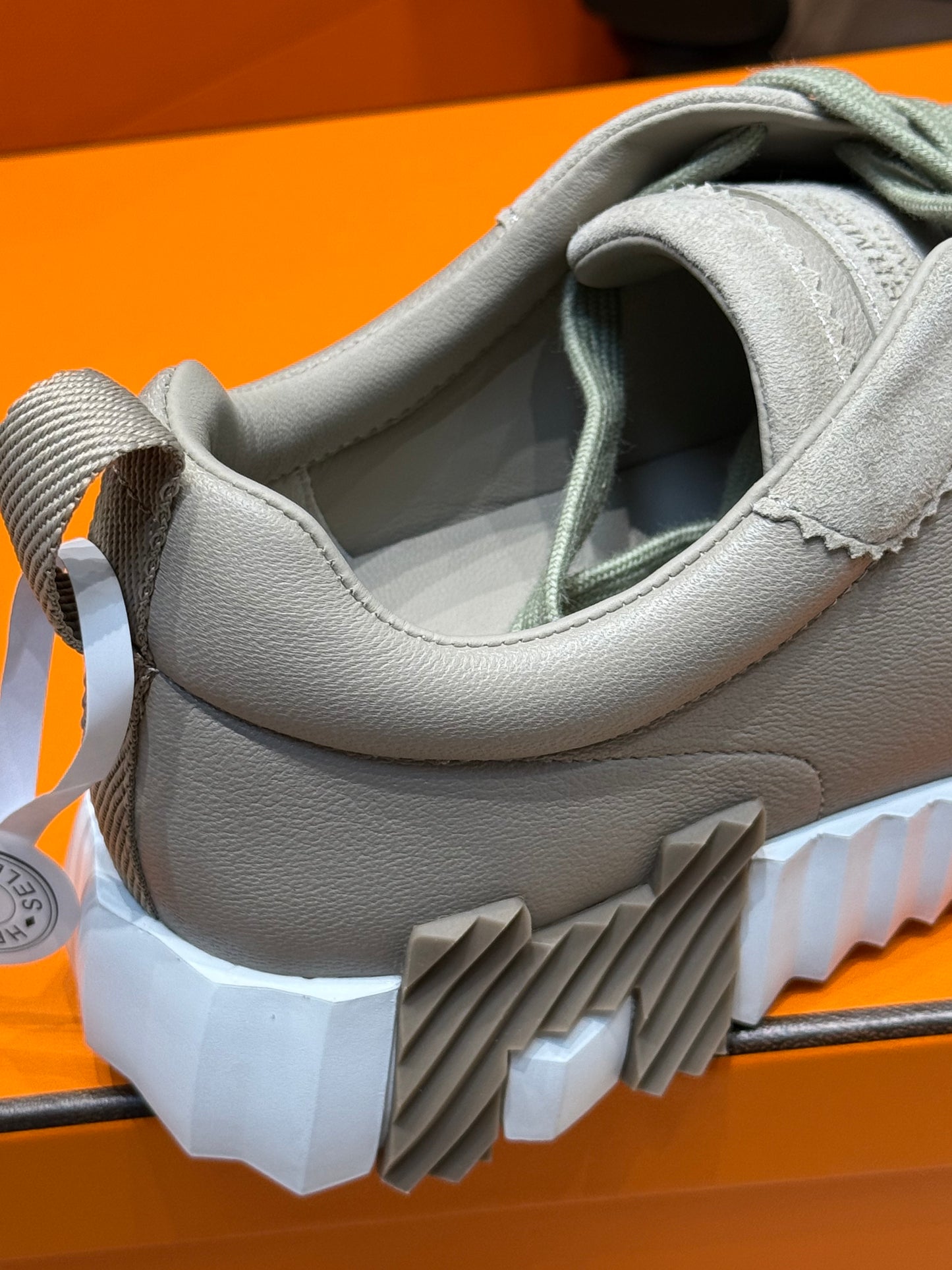 HERM BOUNCING SNEAKER
