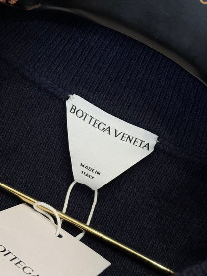 BOTT V JUMPER