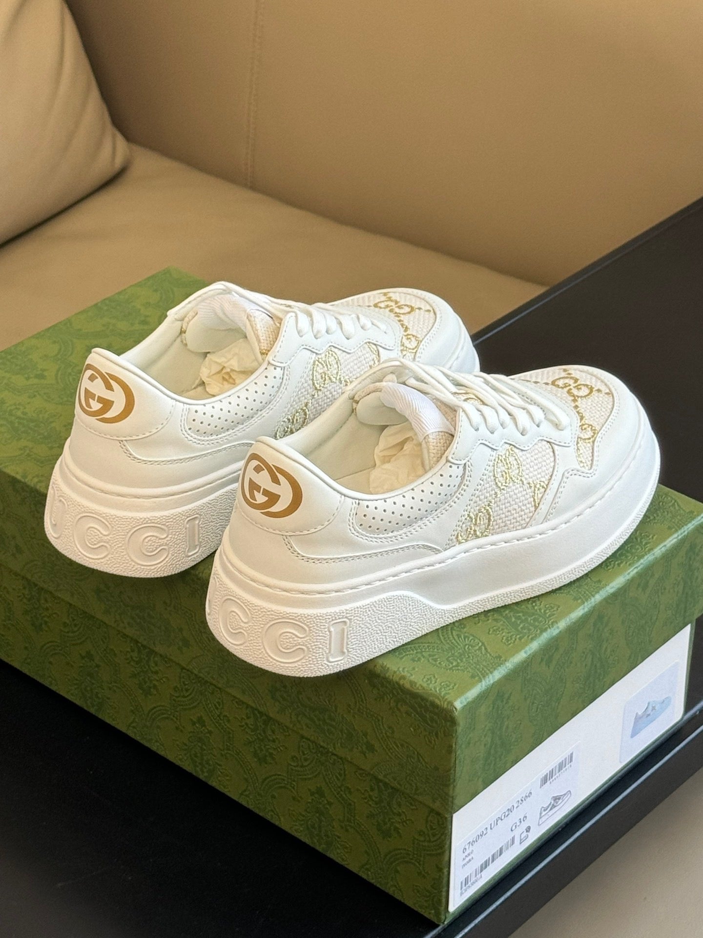 GG EMBOSSED SNEAKER