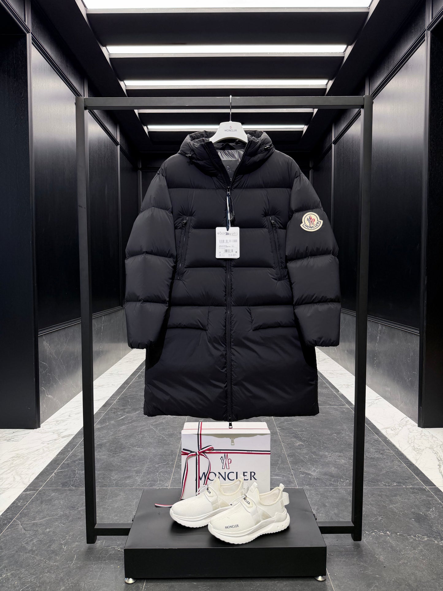 MONC BOSONA COAT