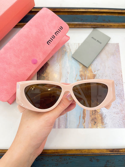 MIU M SUNGLASSES