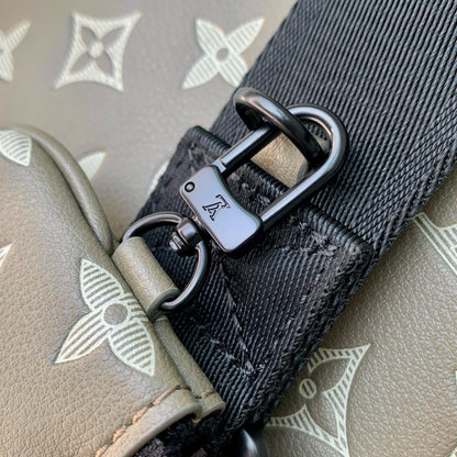LOU TRIO MESSENGER BAG