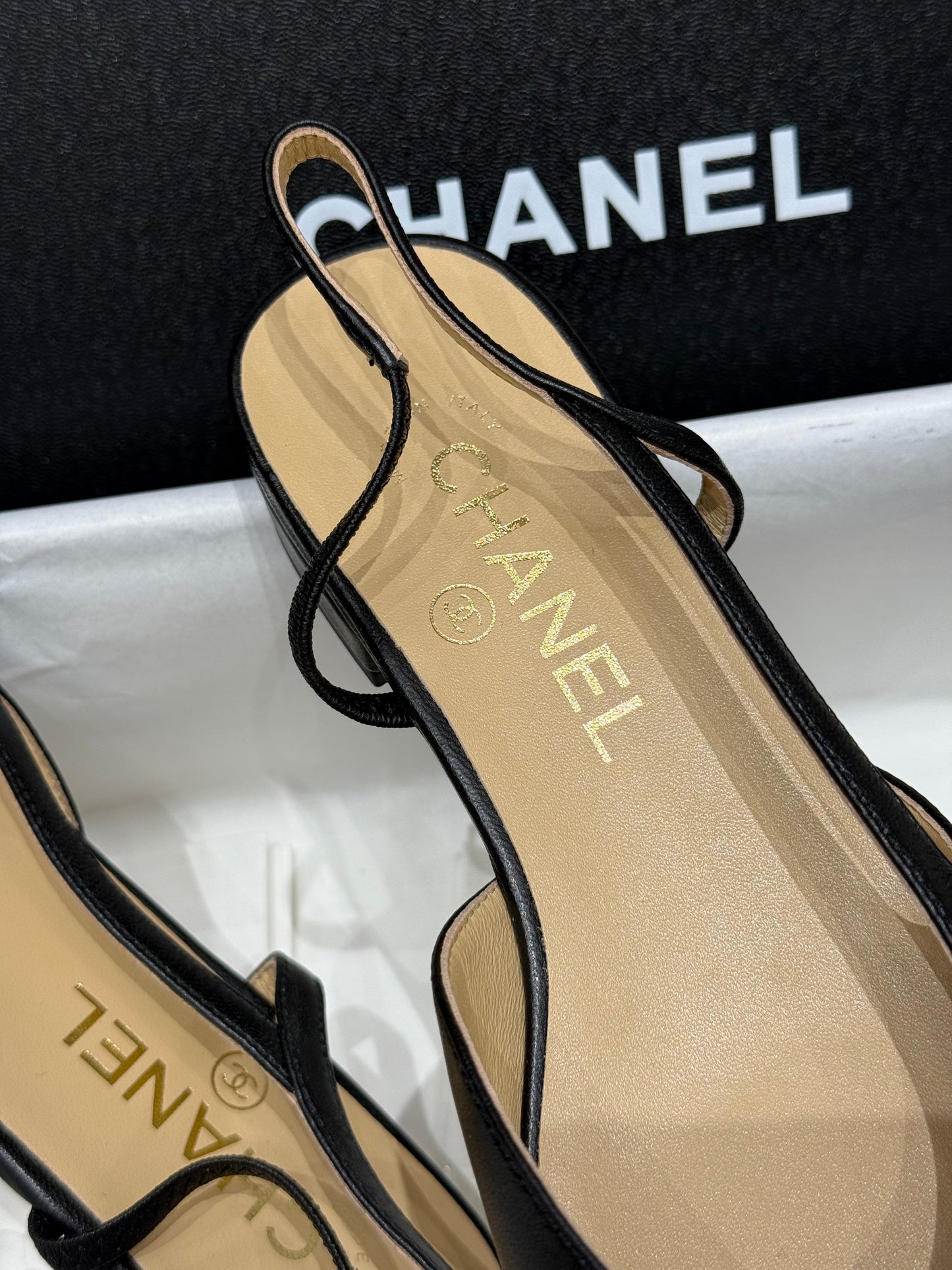 CC SLINGBACK PUMPS