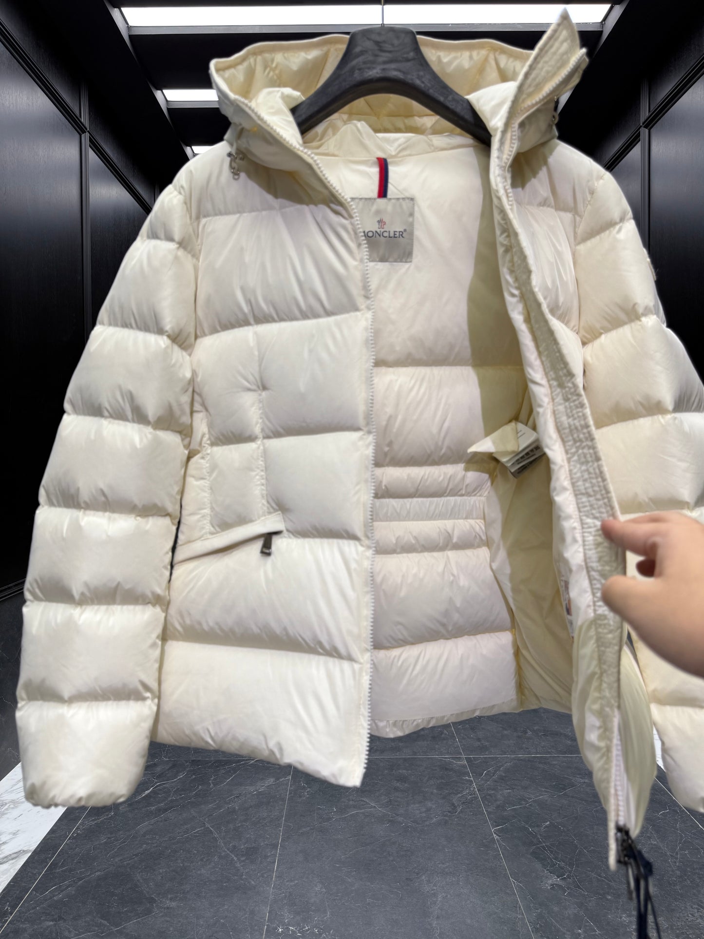 MONC AVOCE JACKET