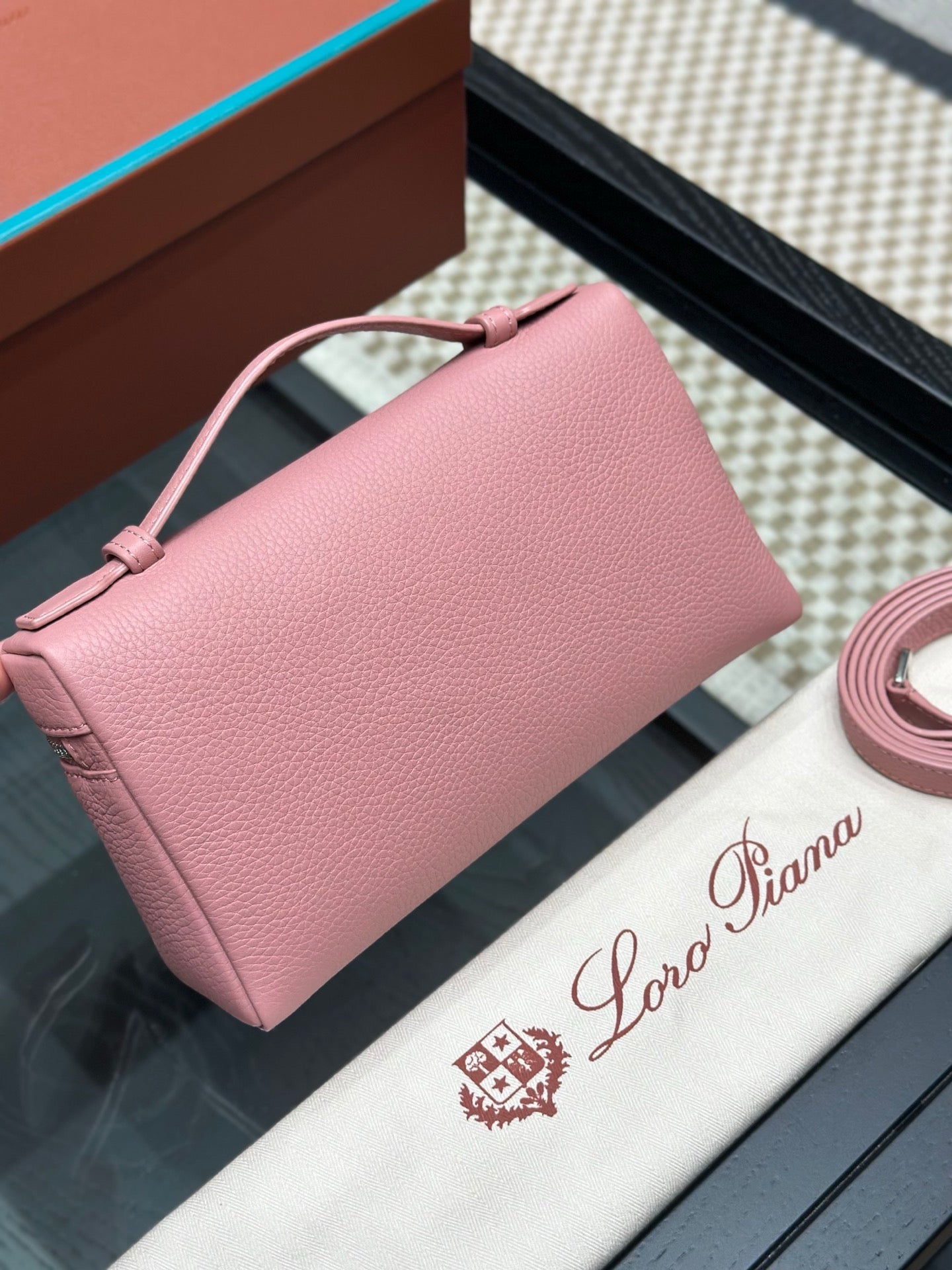 LORO P EXTRA POCKET L19 BAG