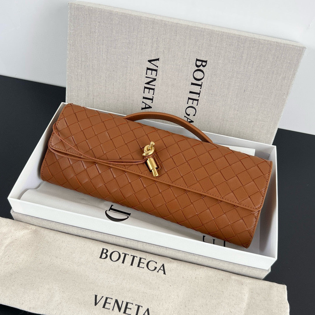 BV ANDIAMO CLUTCH