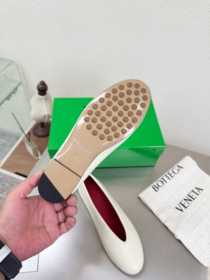 BOTT V BALLET PUMPS