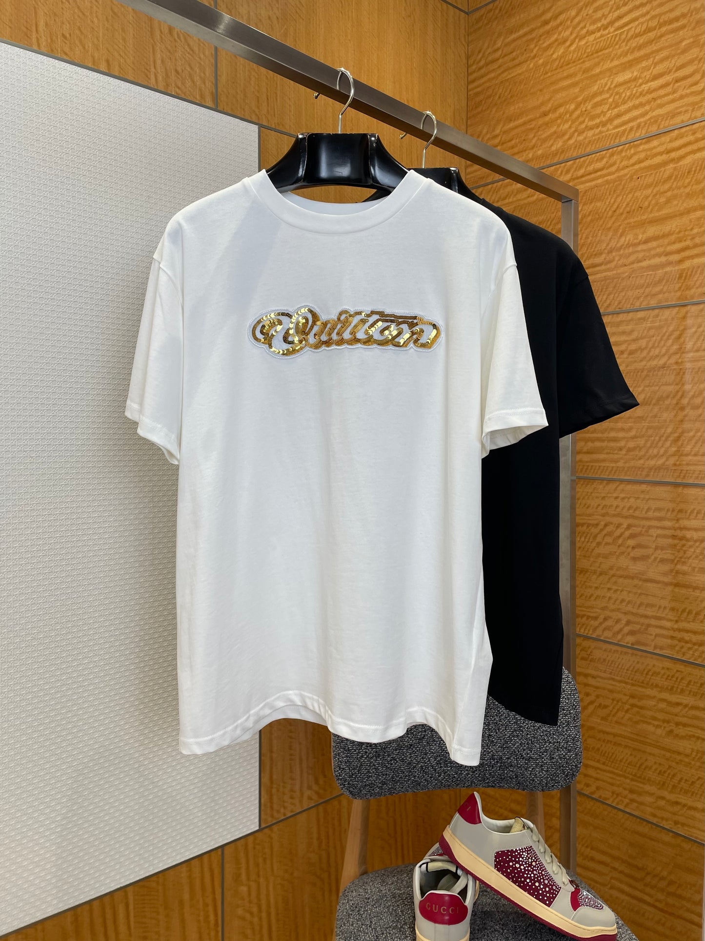 LOU T-SHIRT
