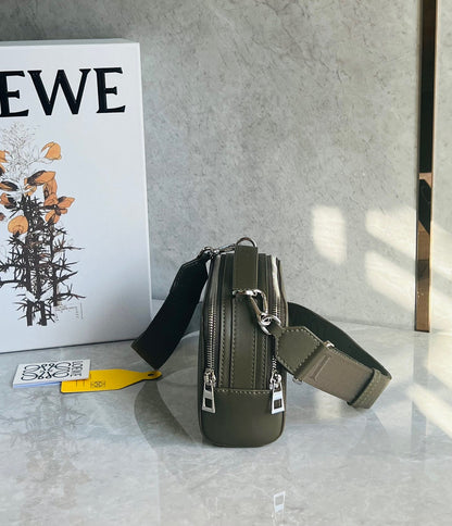 LOEW MINI CAMERA CROSSBODY BAG