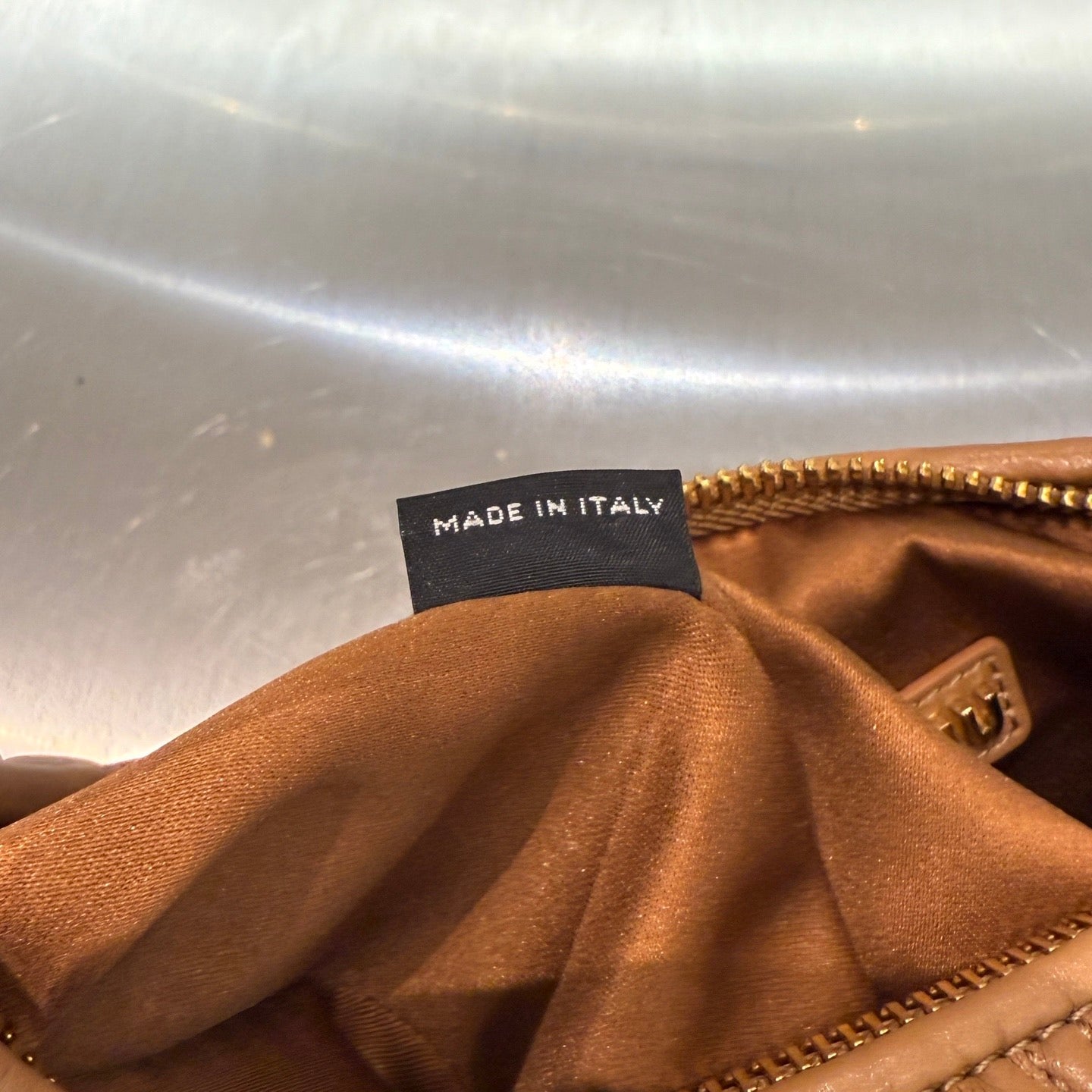 MIU M WANDER BAG