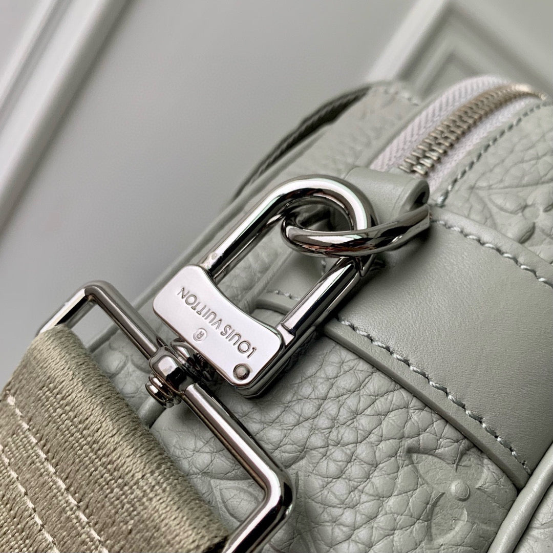LOU S-LOCK MESSENGER BAG