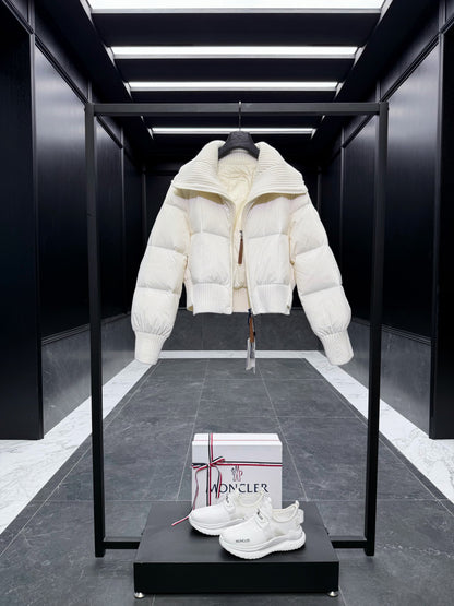 MONC JADEITE JACKET