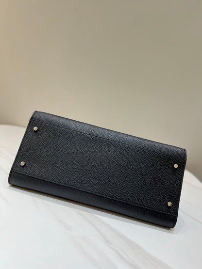 THE ROW MARGAUX 12 SHOULDER BAG