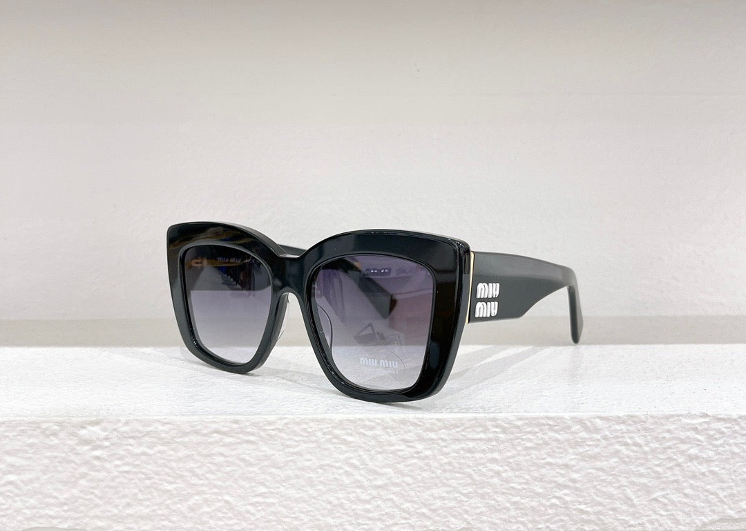 MIU M SUNGLASSES