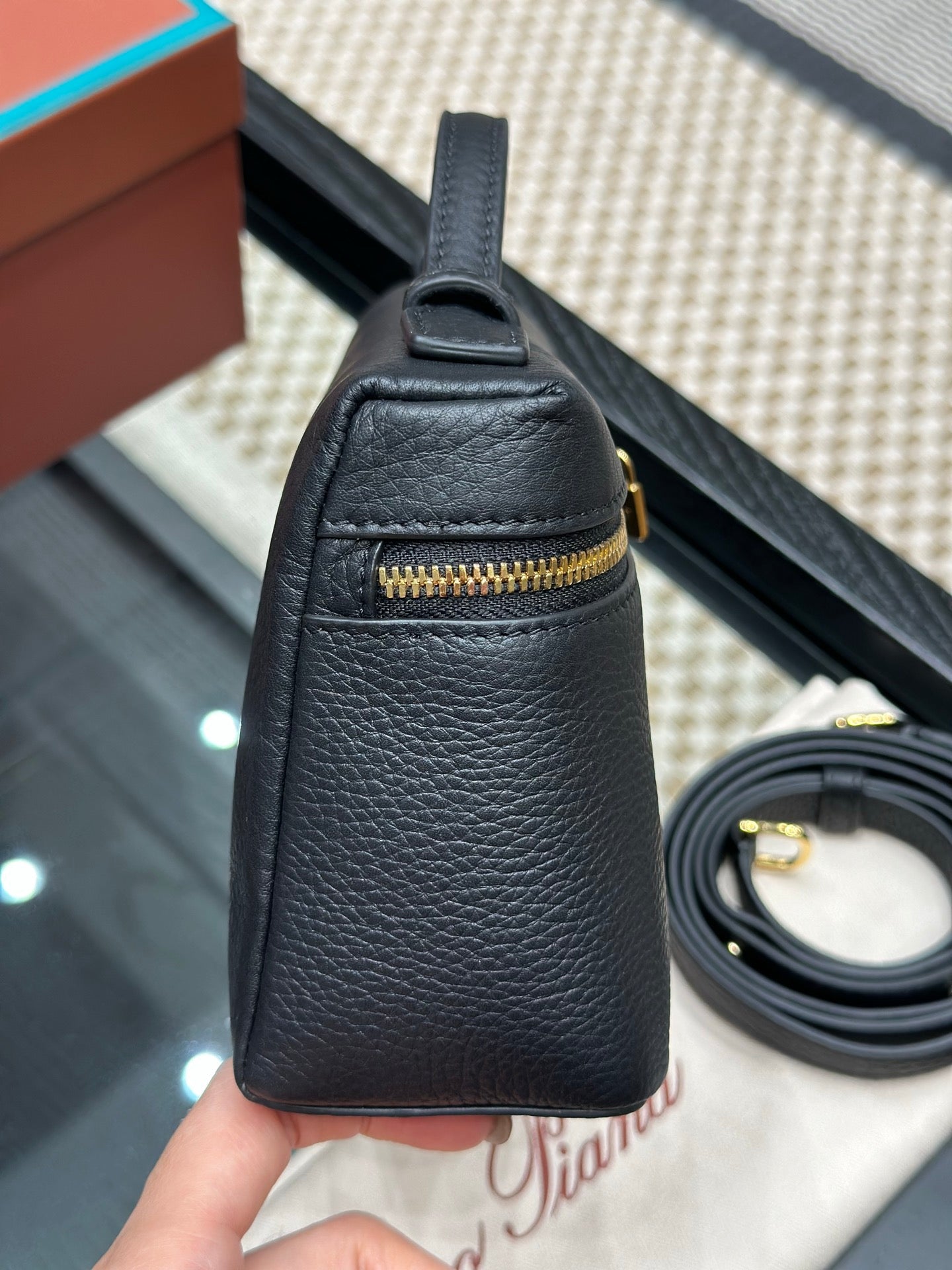 LORO P EXTRA POCKET L19 BAG