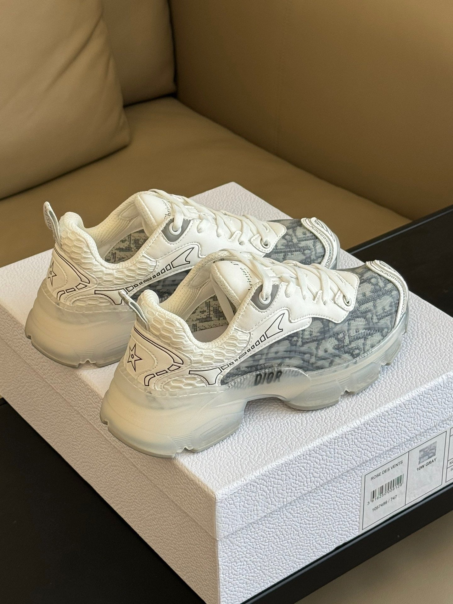 CD VIBE SNEAKERS