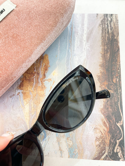 MIU M SUNGLASSES