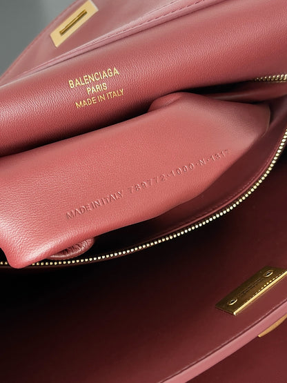 BAL MEDIUM RODEO BAG