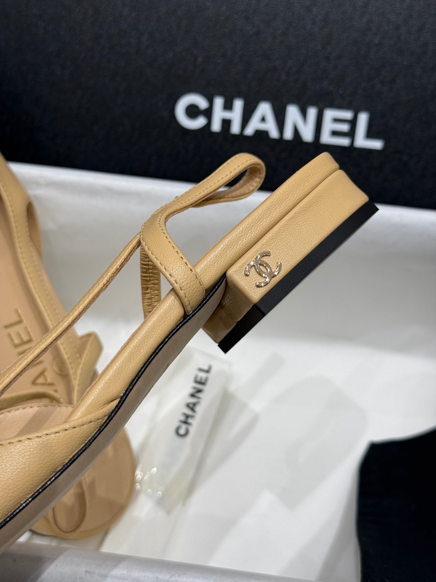 CC SLINGBACK PUMPS
