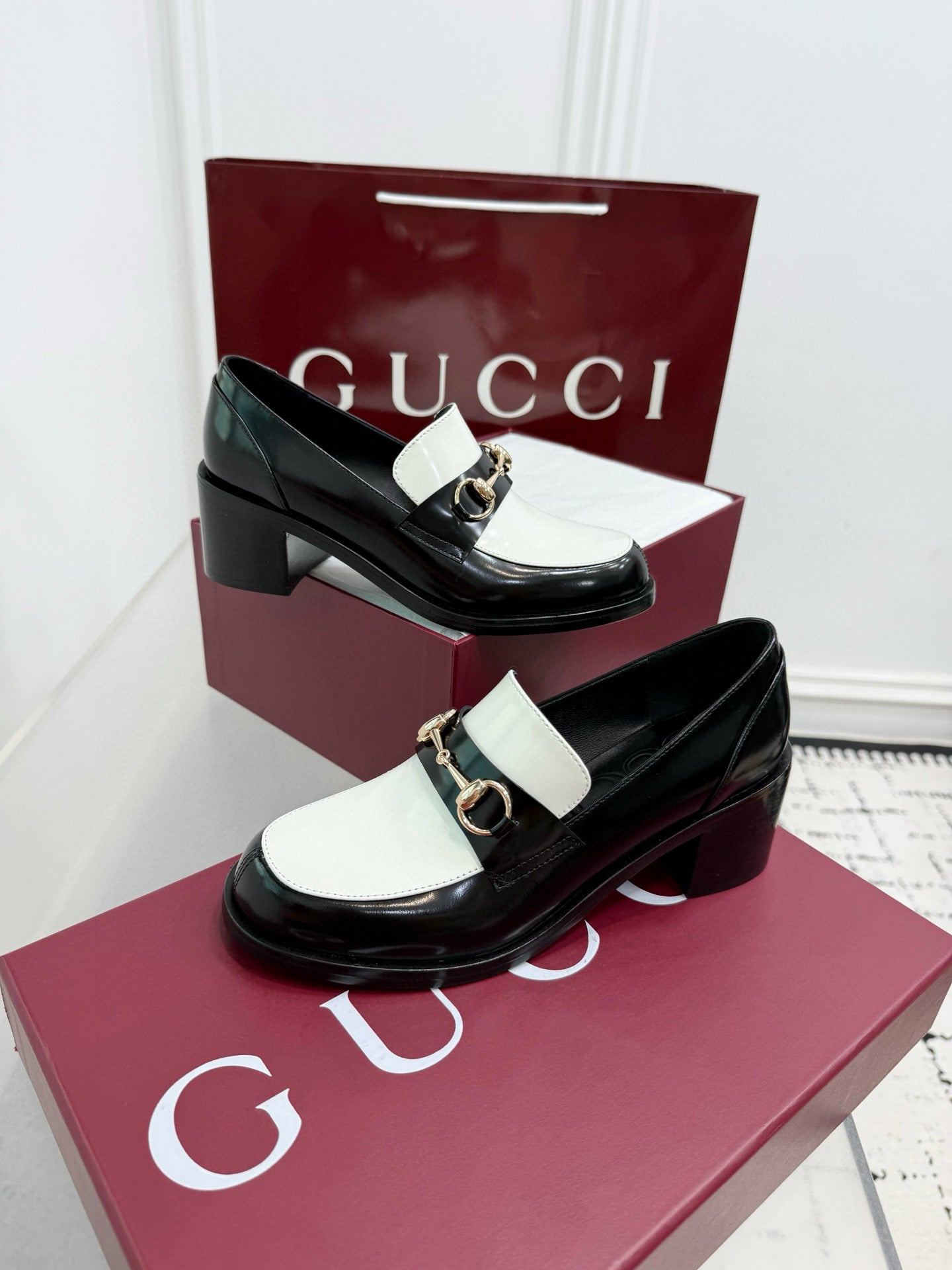 GG LOAFERS
