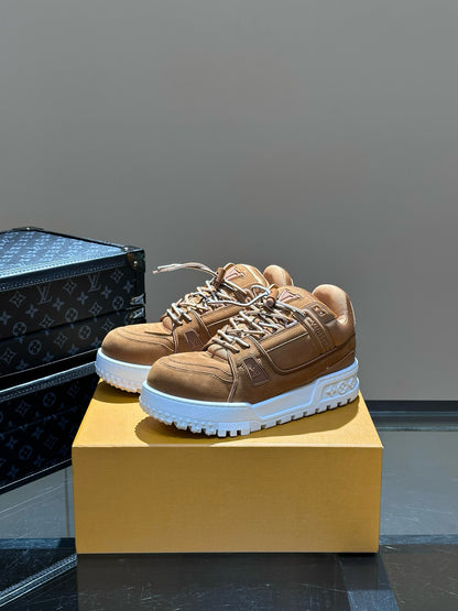 LOU TRAINERS