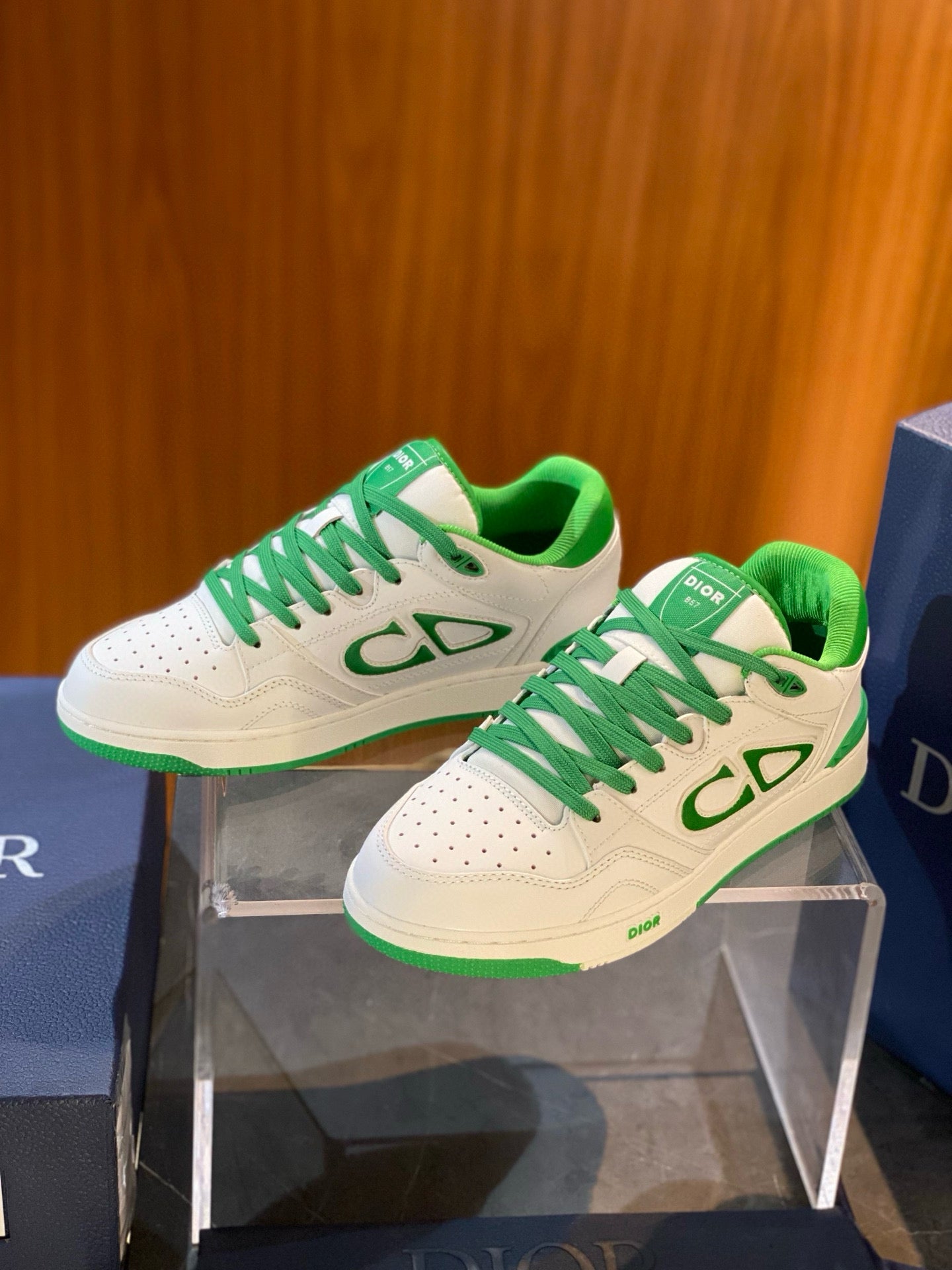 CD B57 SNEAKER