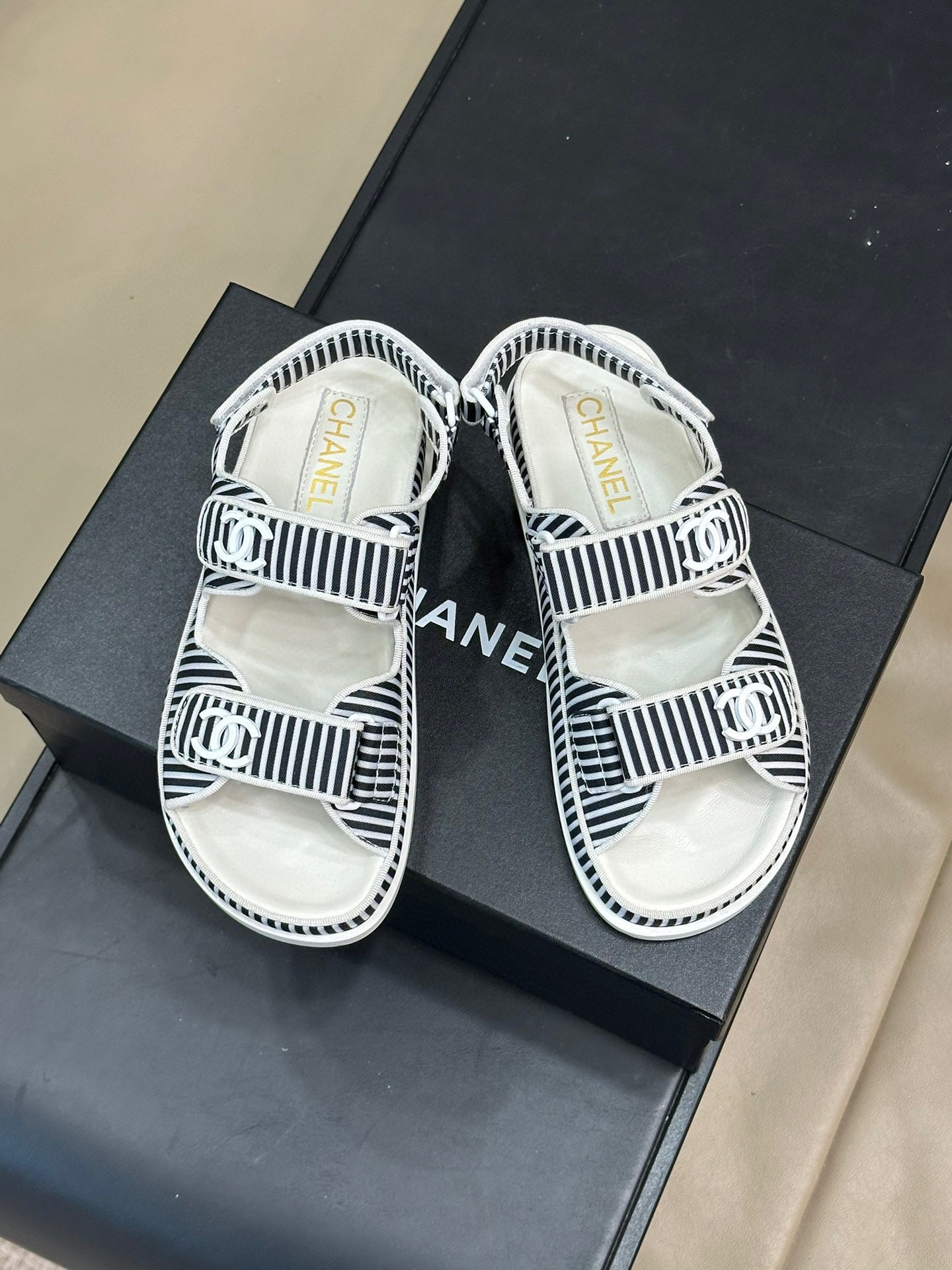 CC SANDALS