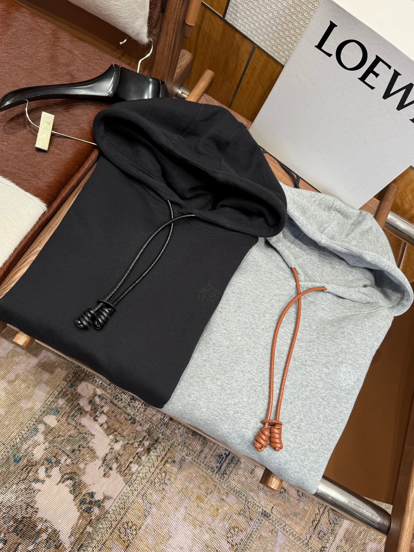 LOEW HOODIE