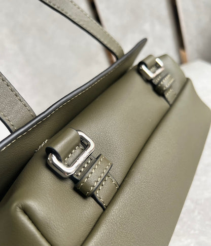 LOEW XS MILITARY MESSENGER BAG