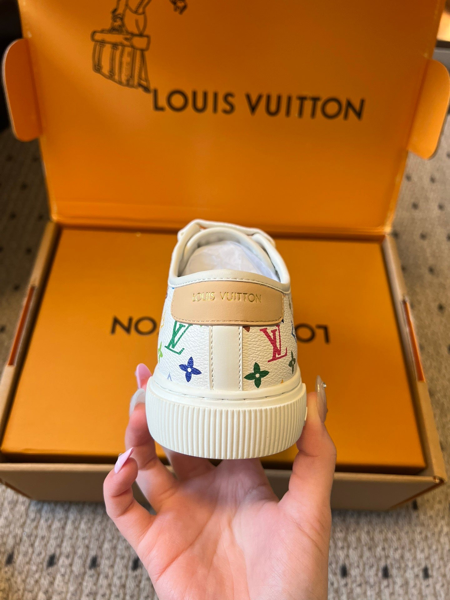 LOU x MURAKAMI LAGOON SNEAKER