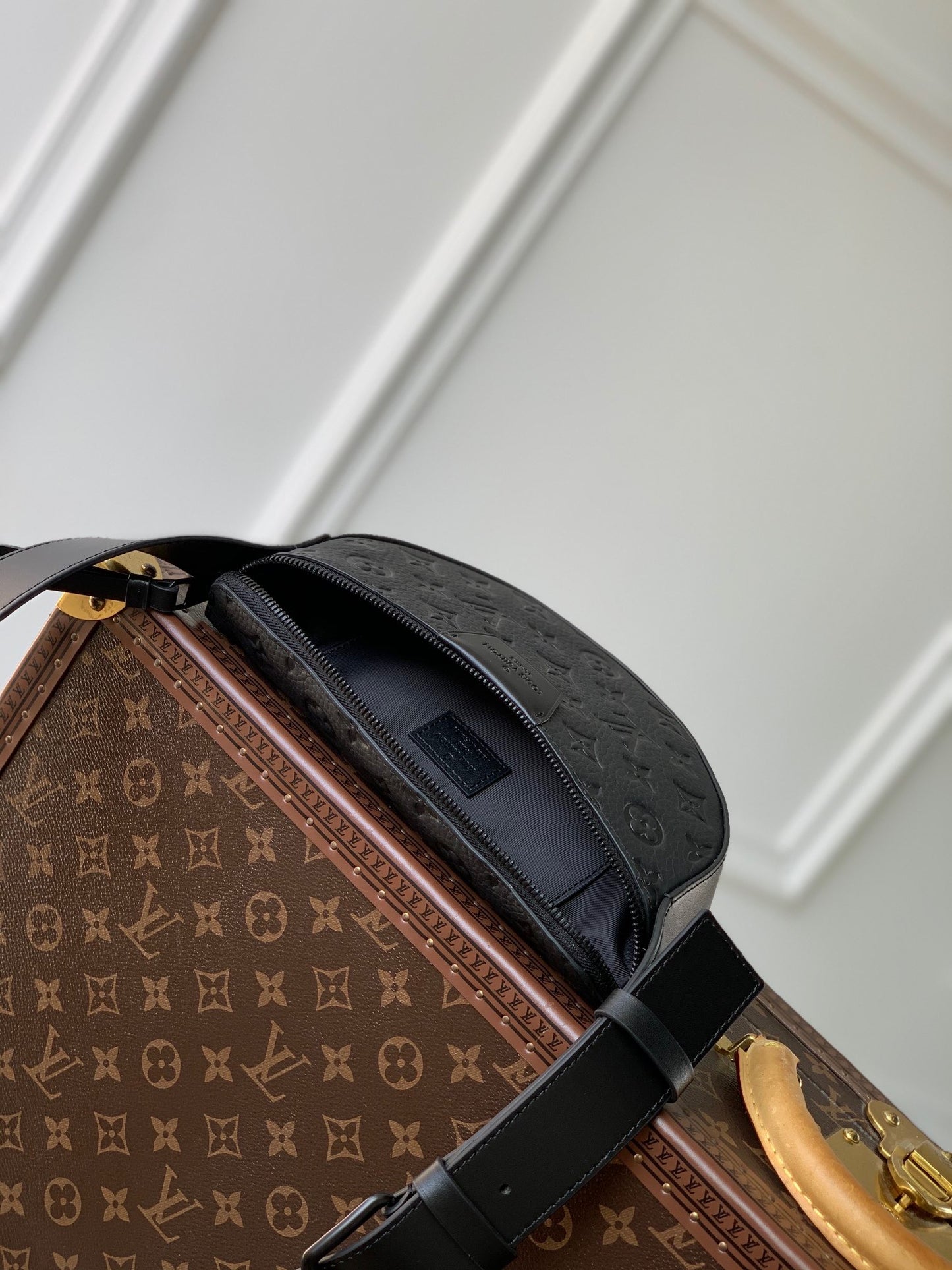 LOU MOON BAG