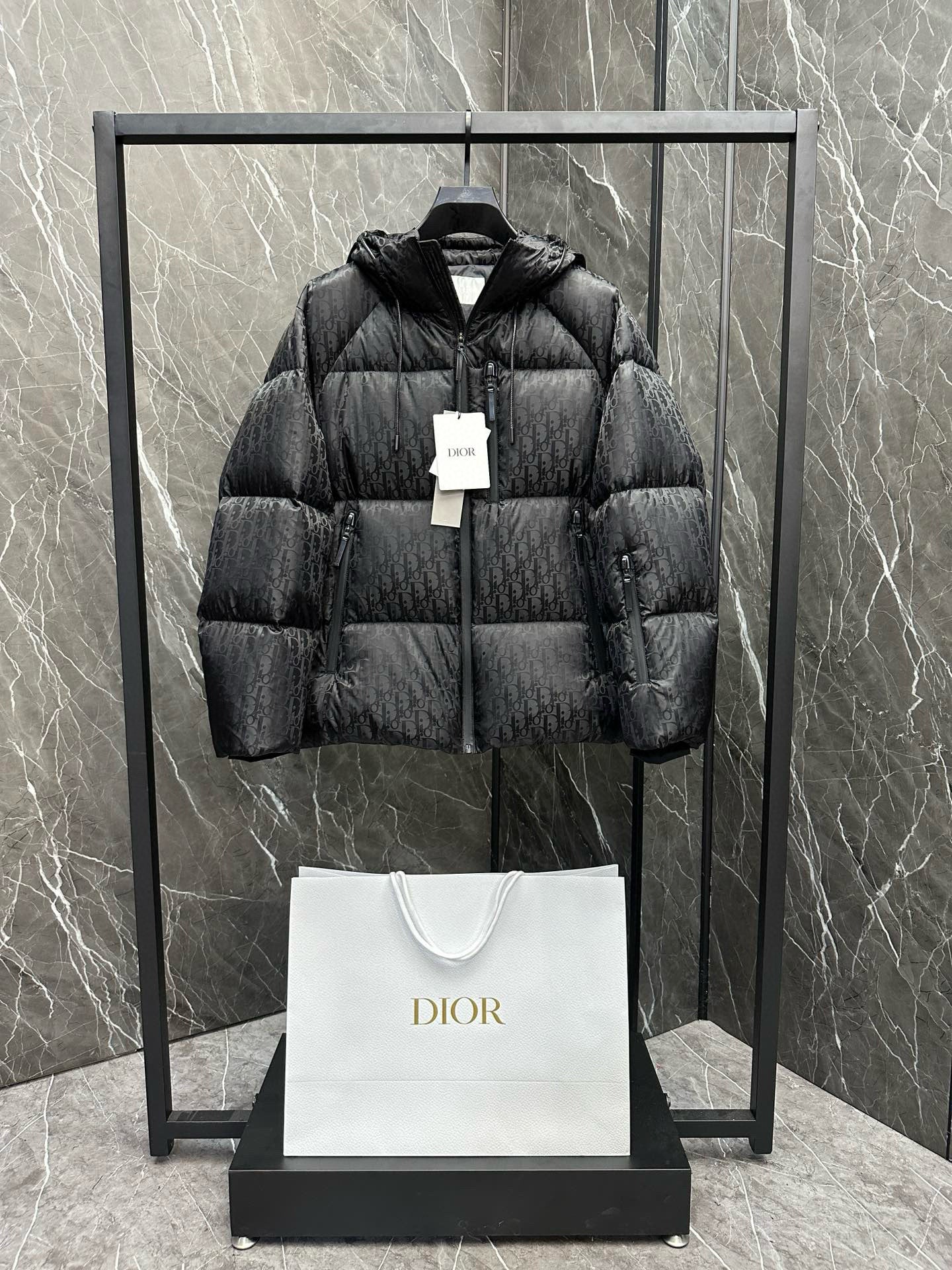 CD OBLIQUE JACKET
