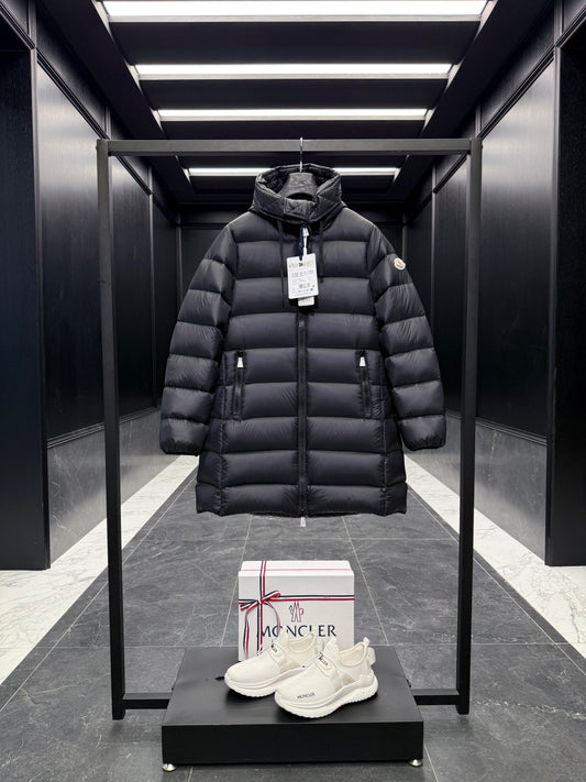 MONC SUYENNE COAT