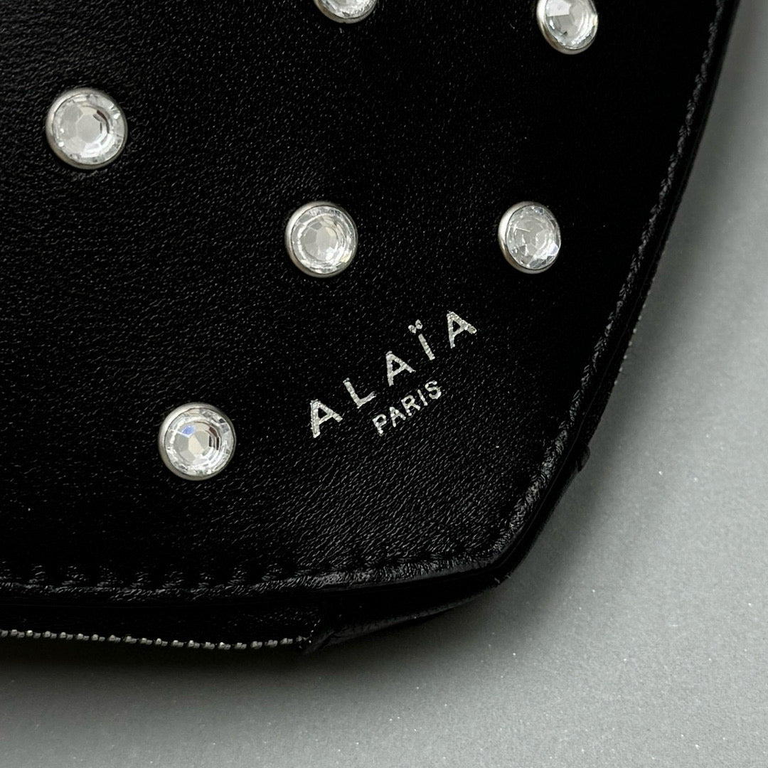 ALAIA LE COEUR BAG