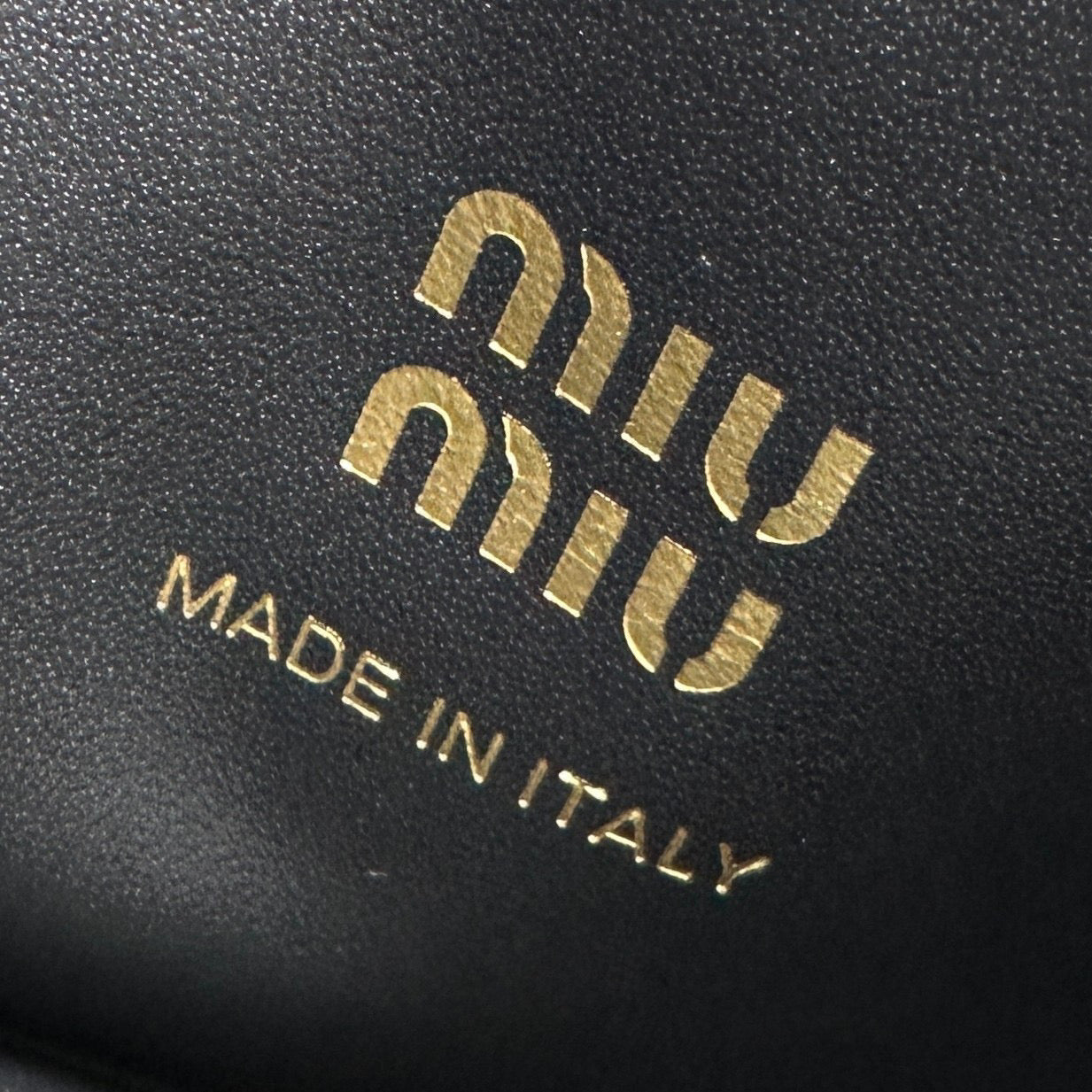 MIU M SHOULDER STRAP WALLET
