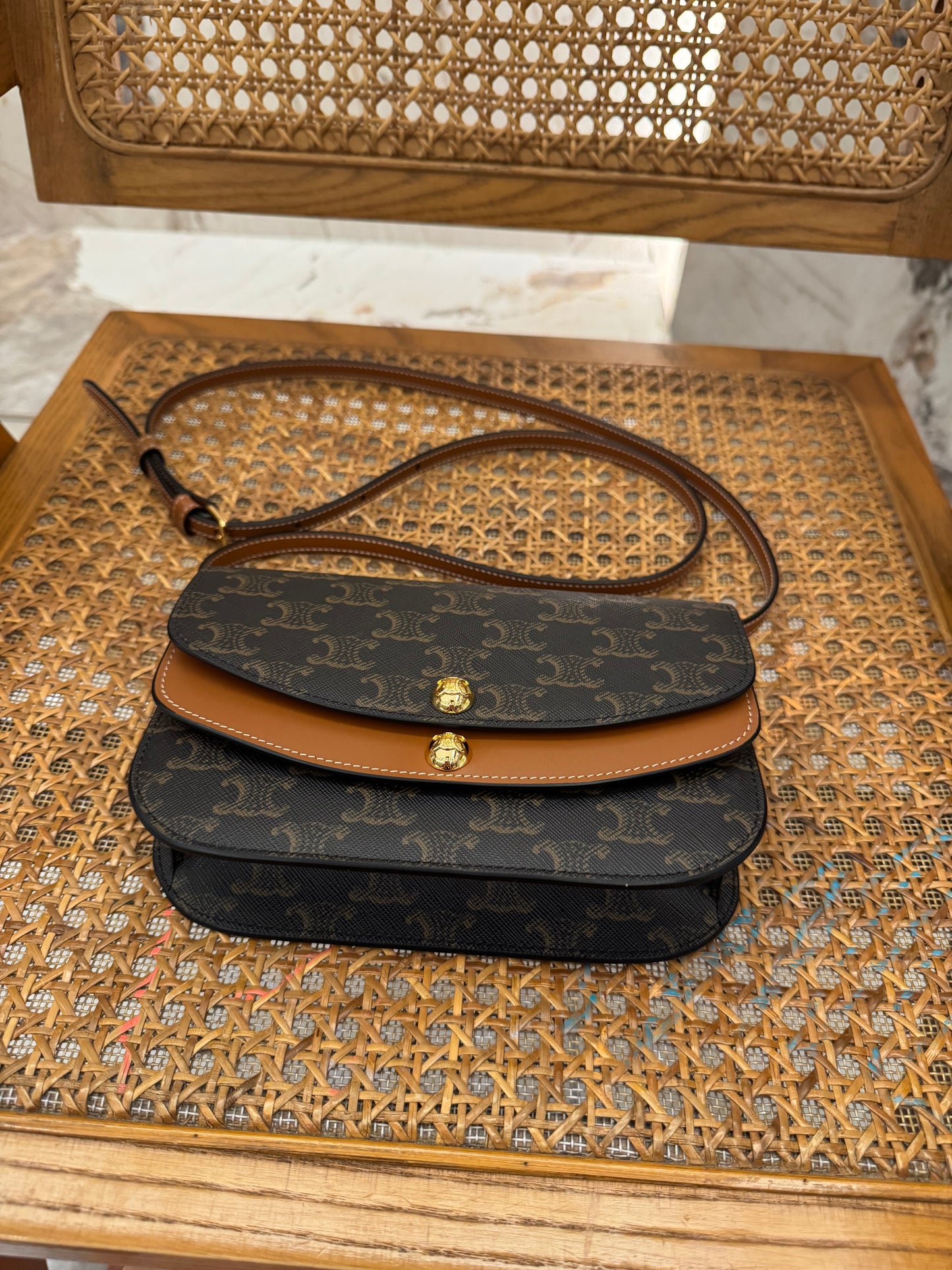CEL DUO WALLET ON STRAP