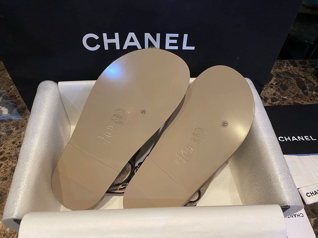CC SANDALS