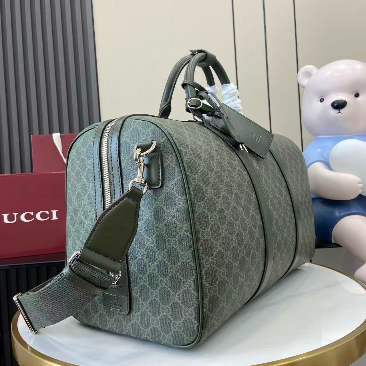 GG MONOGRAM MEDIUM DUFFLE BAG
