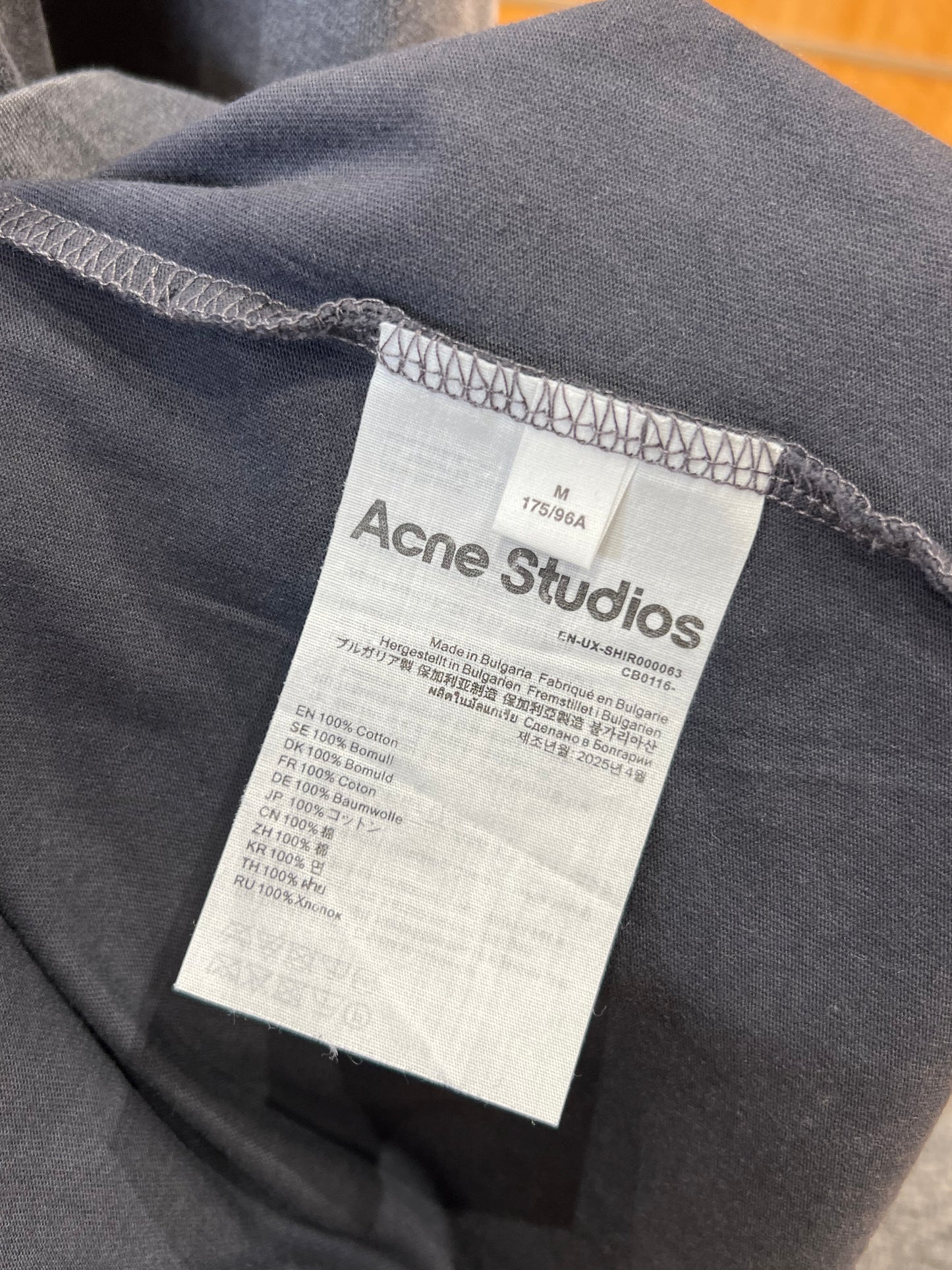 ACNE T-SHIRT