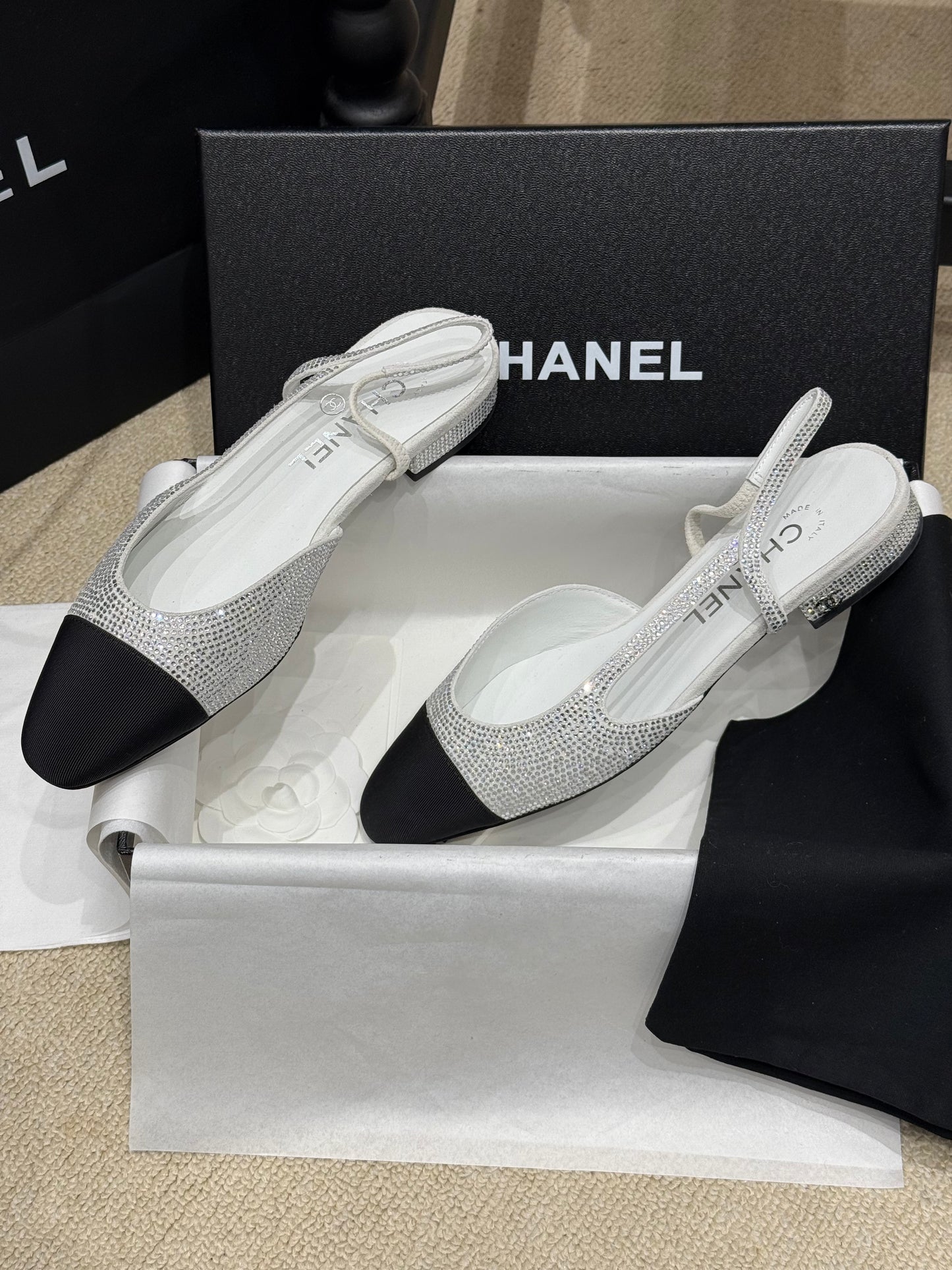 CC SLINGBACK PUMPS