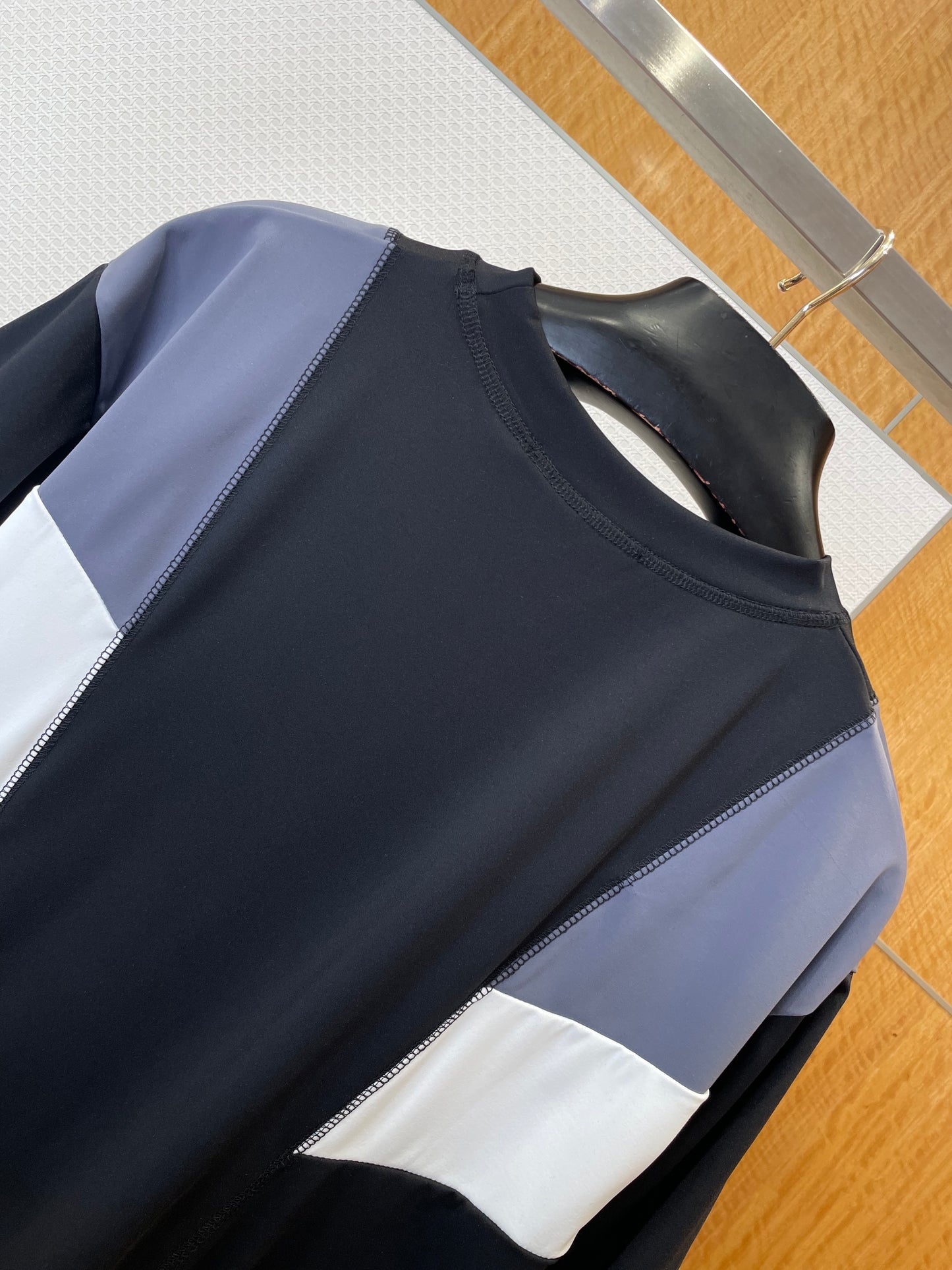 LOU T-SHIRT