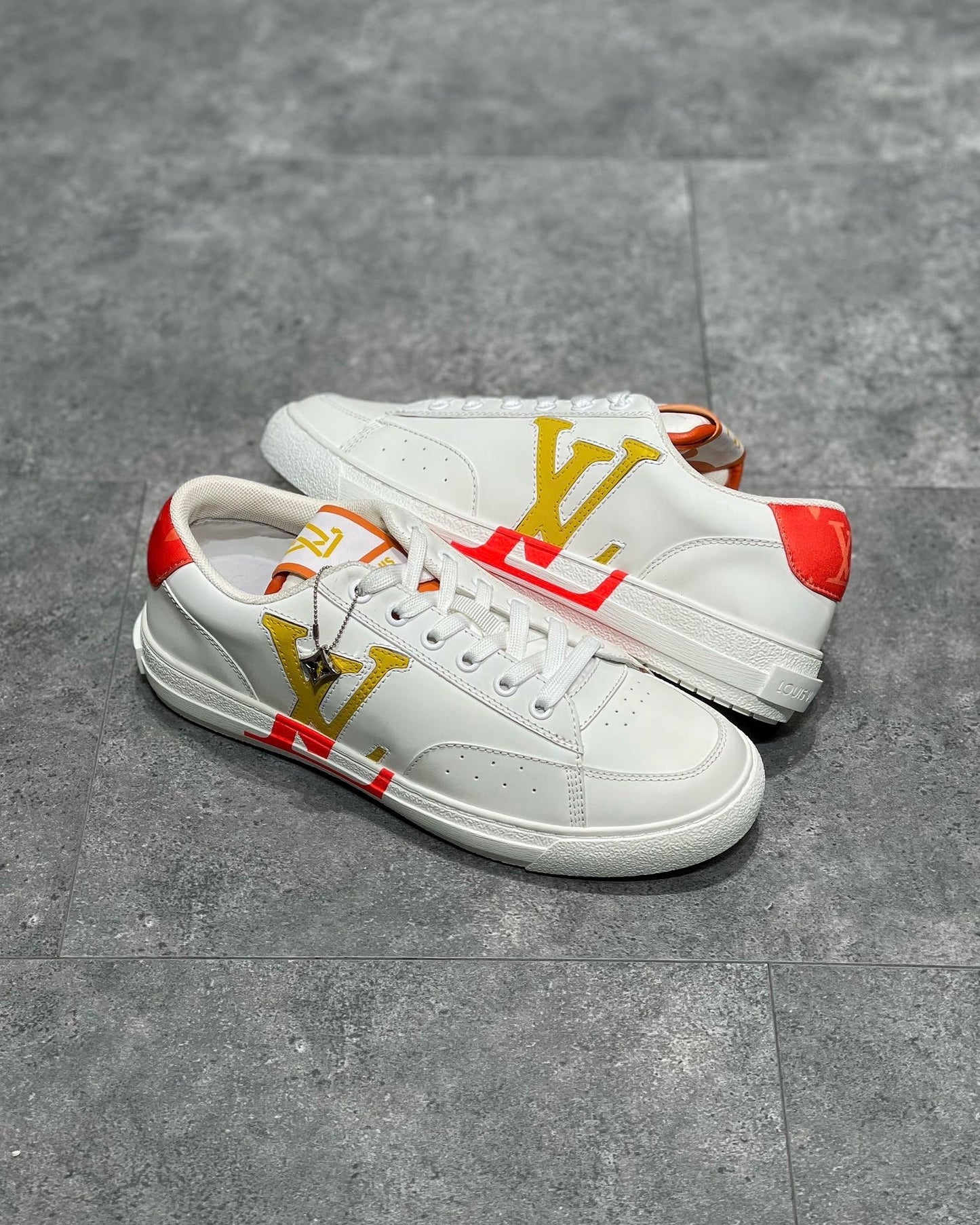 LOU TRAINERS