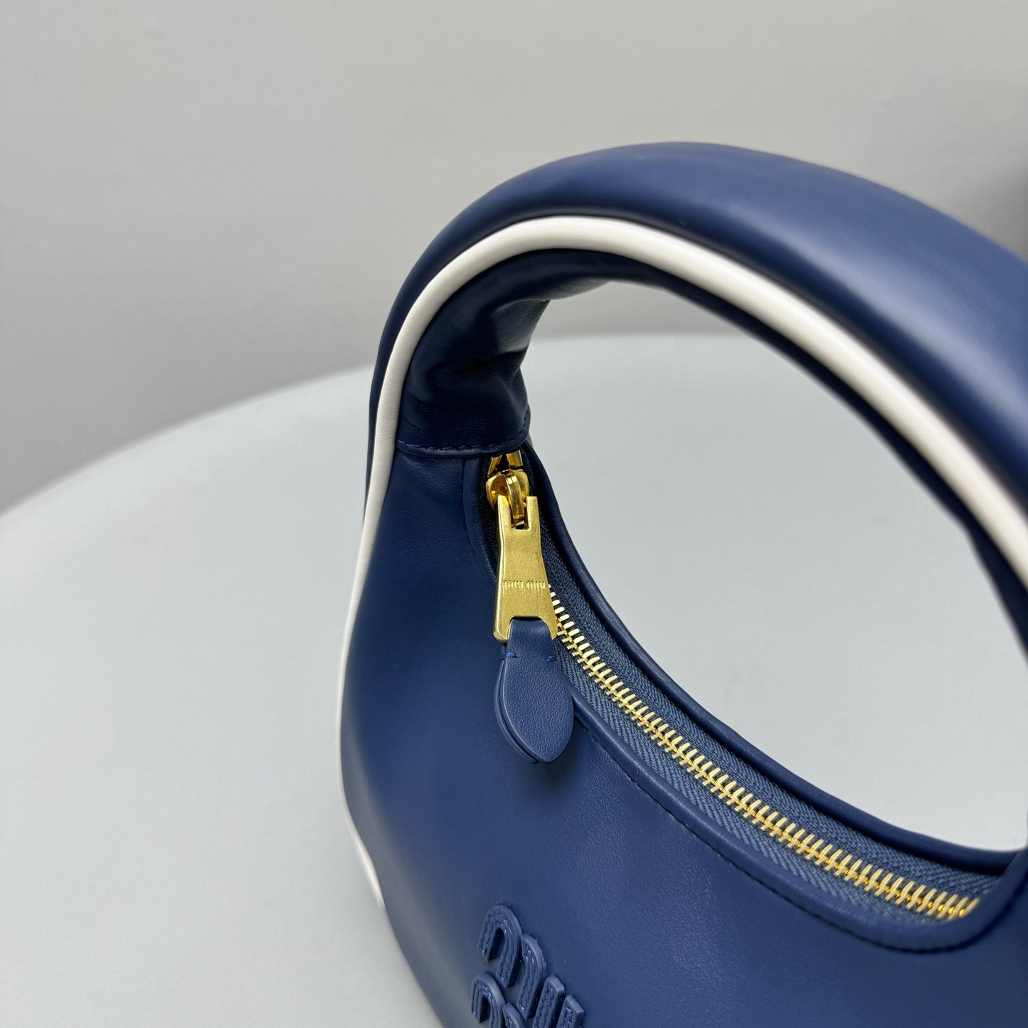MIU M WANDER BAG
