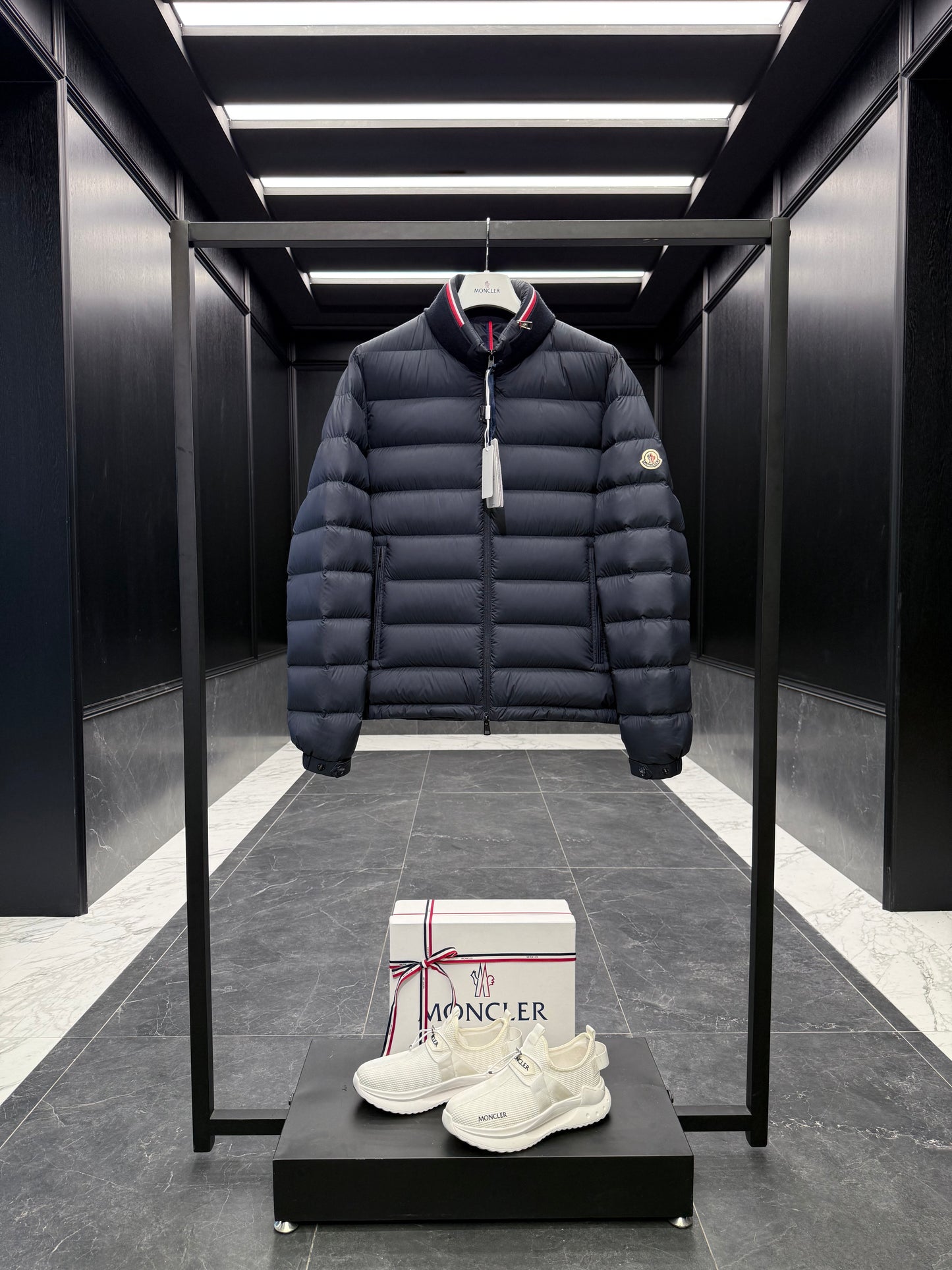 MONC BRENDANN JACKET