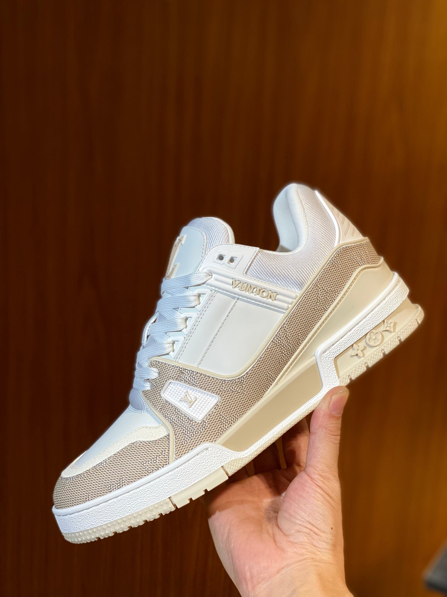 LOU TRAINERS