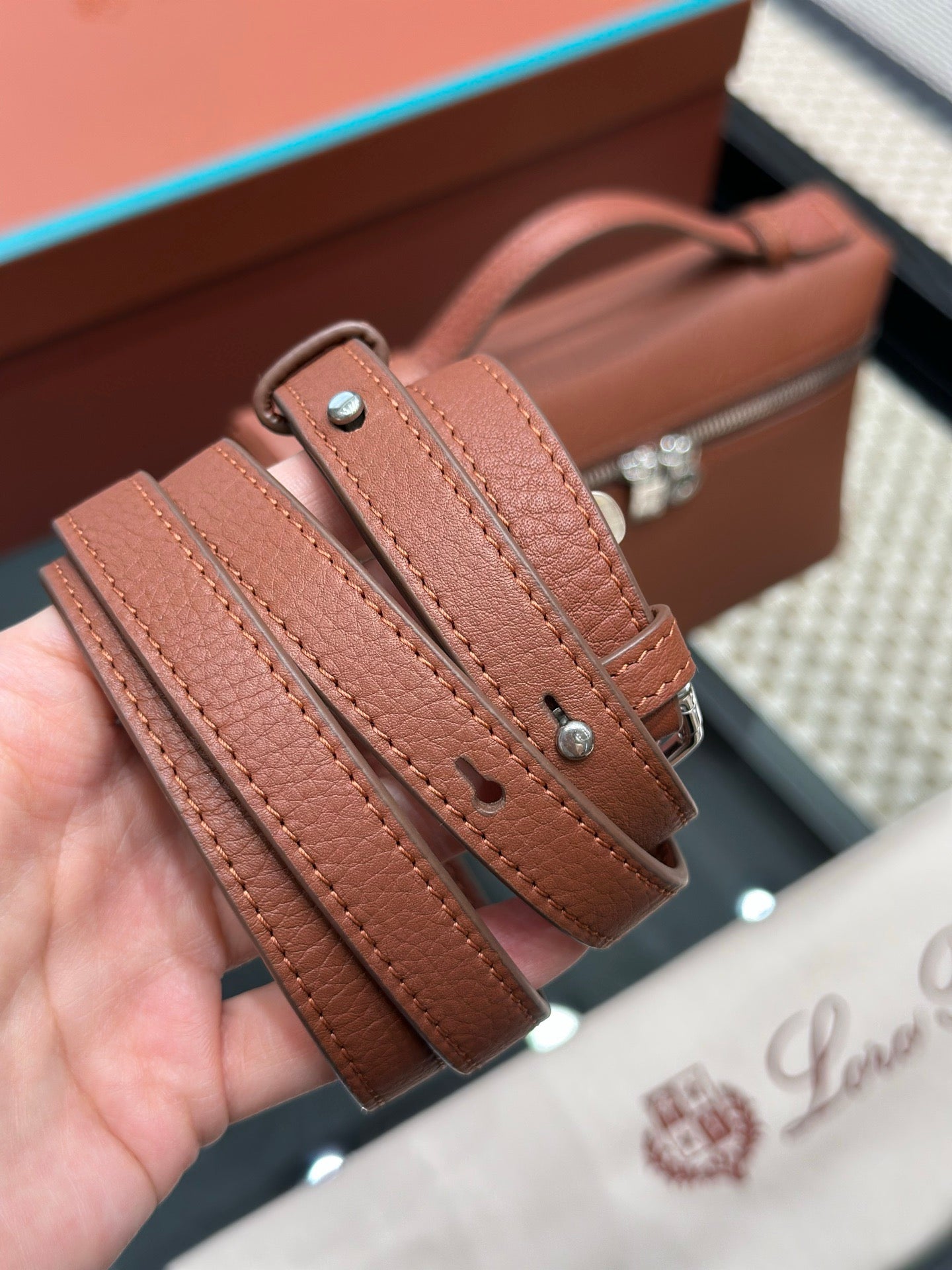 LORO P EXTRA POCKET L19 BAG