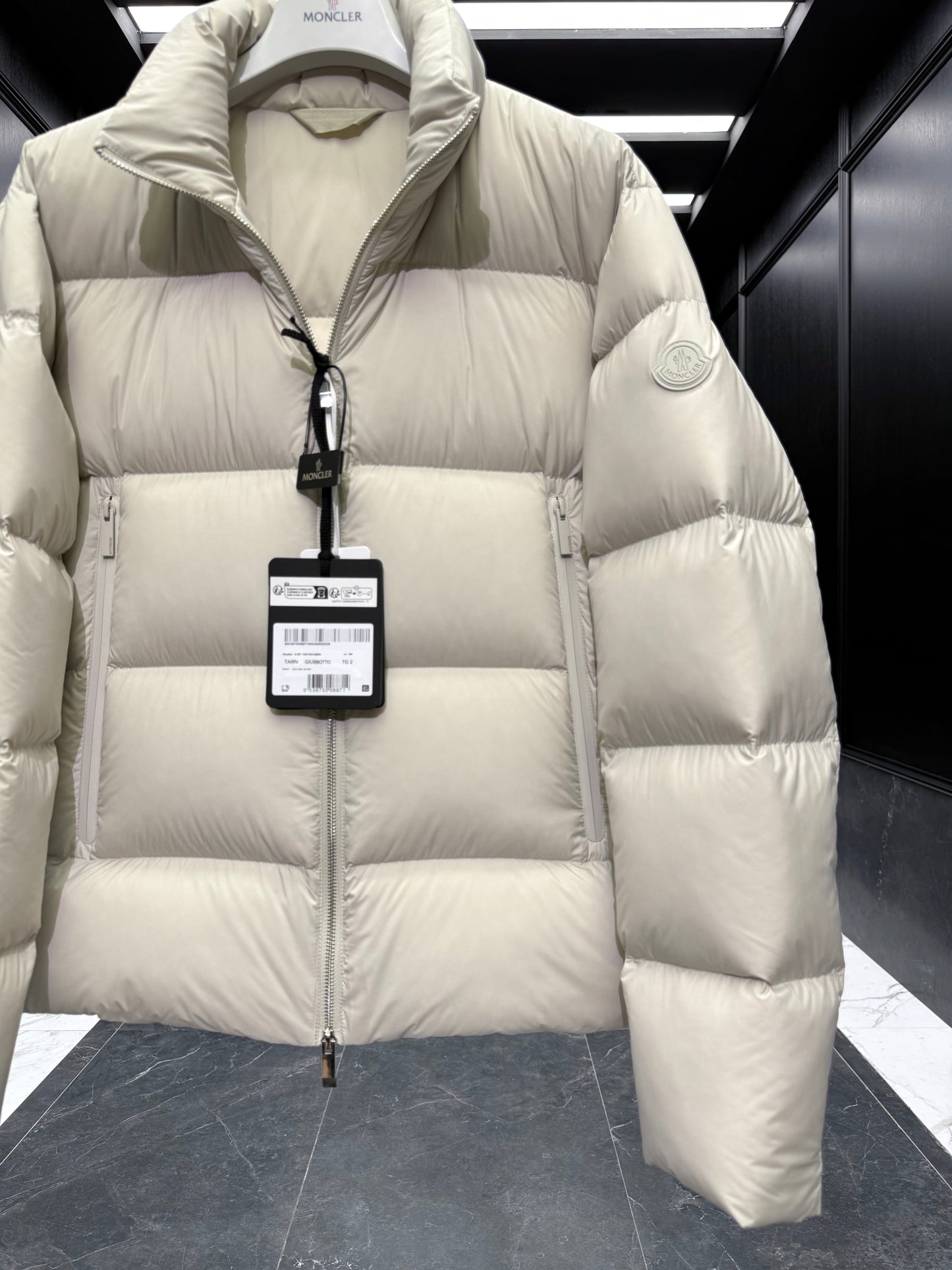 MONC TARN JACKET