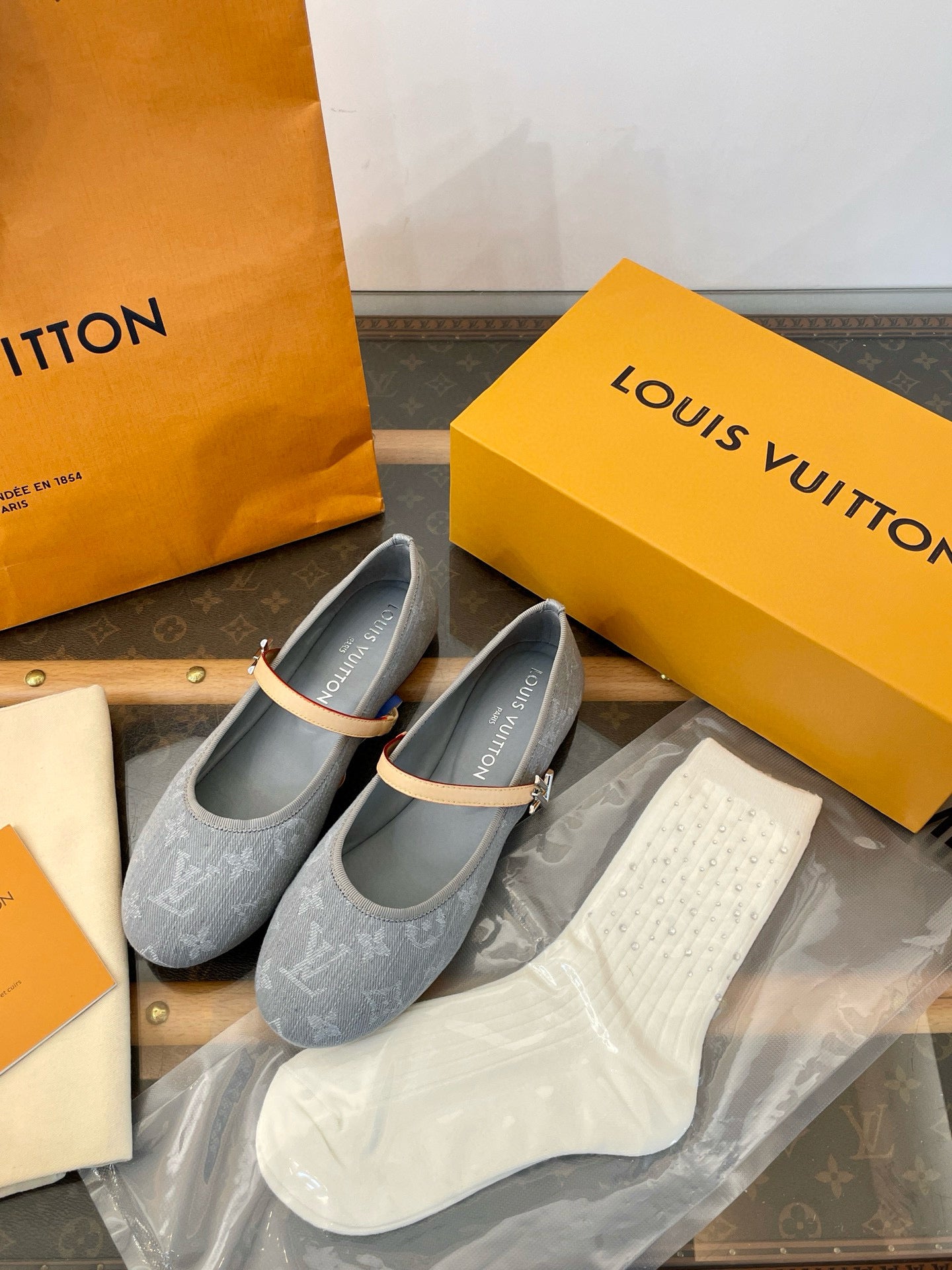 LOU ROMY BALLET FLATS